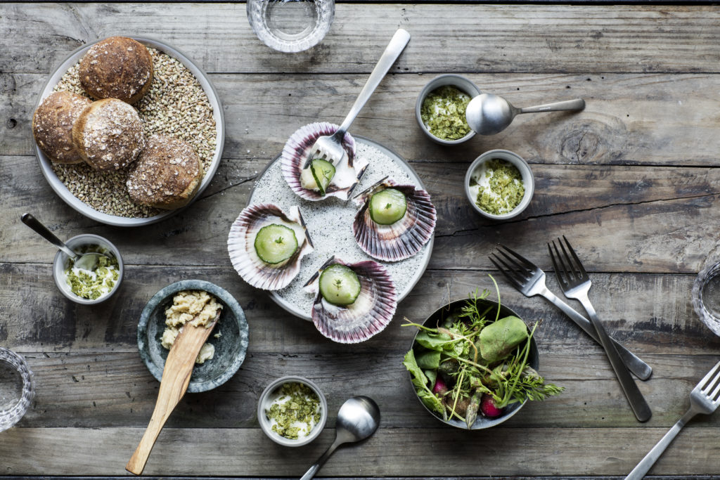 Køkkenet er primært nordisk med en forkærlighed for grøntsager og urter. Foto: Chris Tonnesen